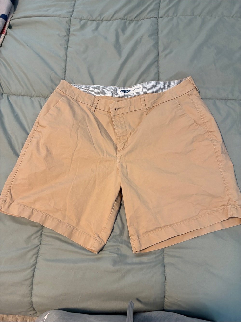 Old Navy Beige/Tan Women's Everyday Shorts